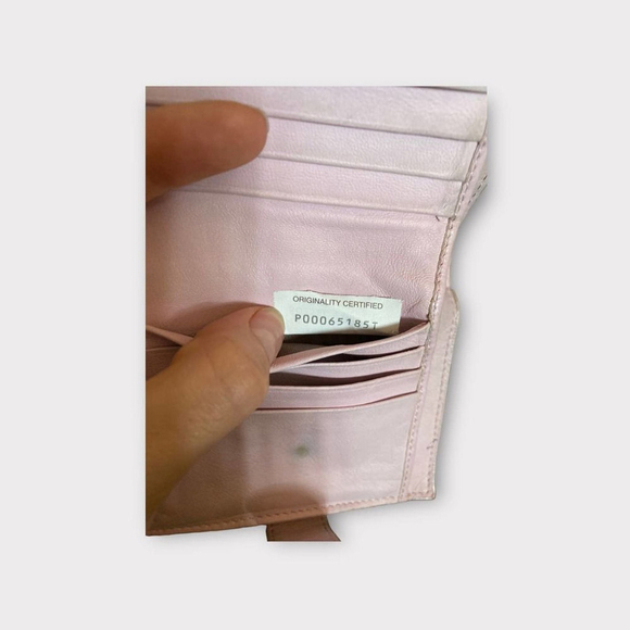 Authentic Bottega Veneta Intrecciato Nappa Leather and Snakeskin Bi-Fold Wallet - Picture 7 of 12